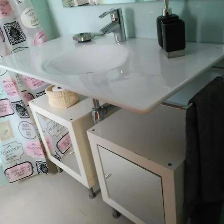 Stylish Flat, 2 Bathrooms And Swimming Pool, Next To The Beach! Apartment