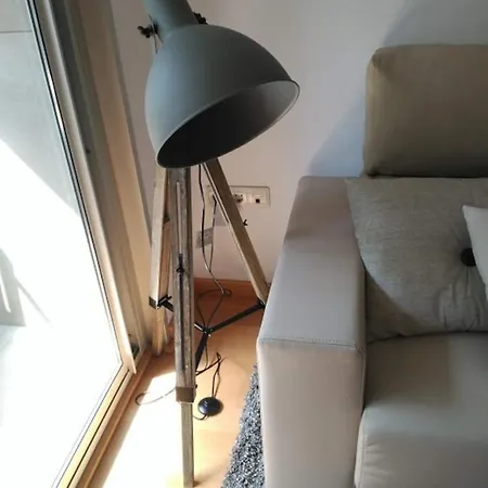 アパート Stylish Flat, 2 Bathrooms And Swimming Pool, Next To The Beach! サン・アドリア・デ・ベソス