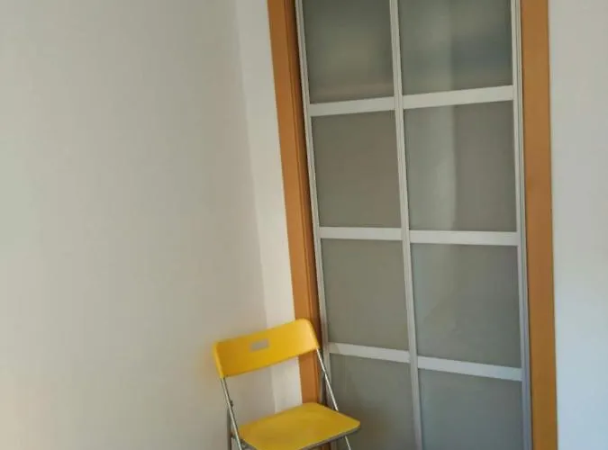 2 Bedrooms And 2 Bathrooms For 5 Pax, Swimming Pool, Free Parking And Near The Beach! דירה